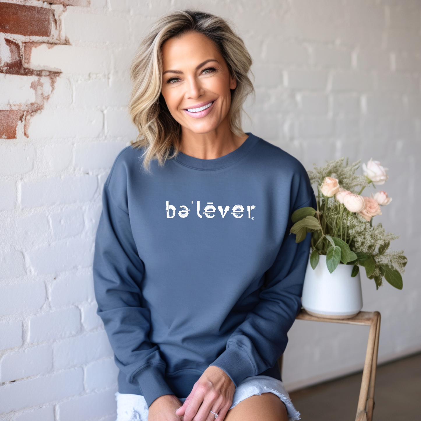 Classic Sweatshirt - believer - White Design