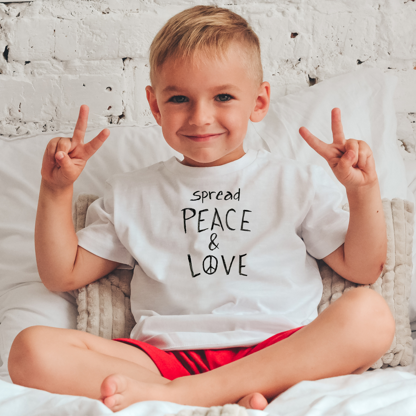 Toddler Short Sleeve T-Shirt - Spread Peace & Love - Black Design