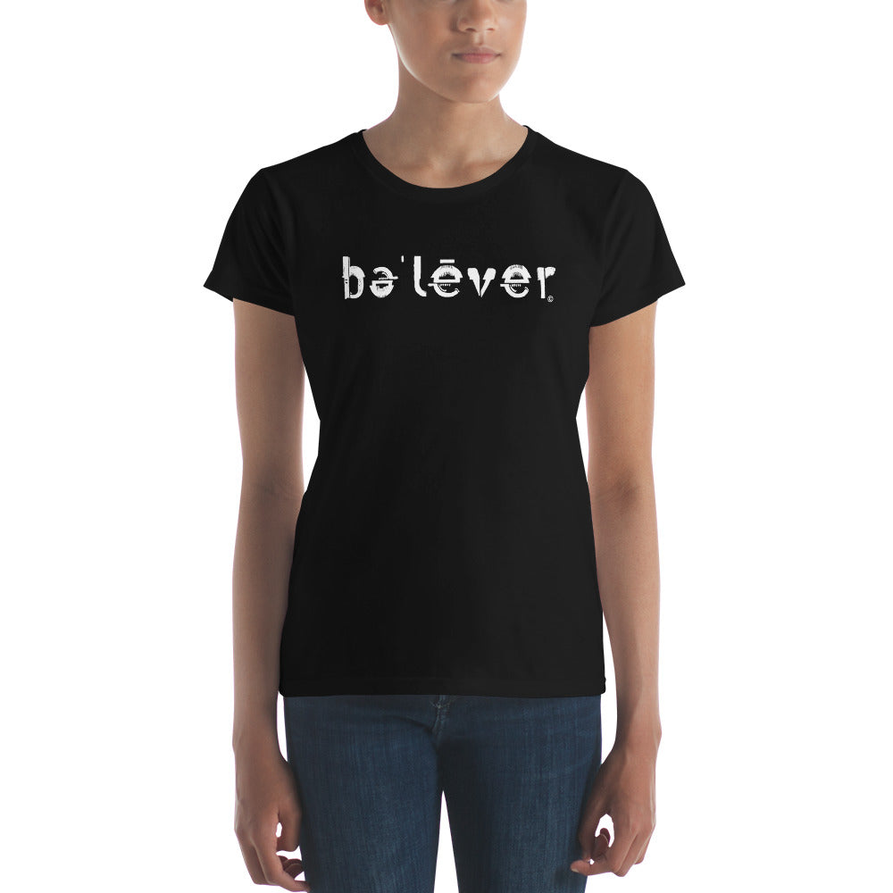 Fashion Fit Fitted T-Shirt - believer - White Design